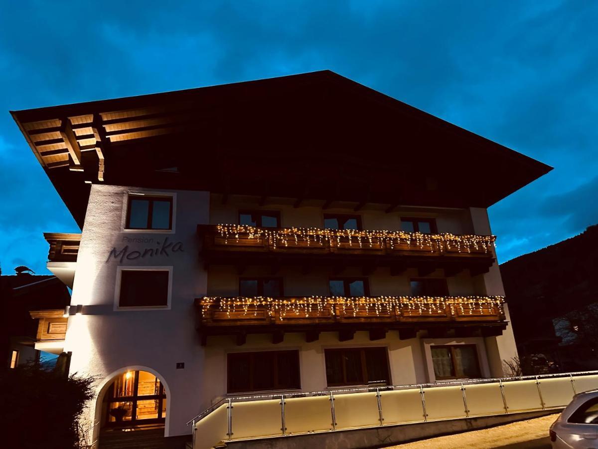 Fruehstueckspension Monika, B&B In Kaprun Mit Summercard Екстер'єр фото