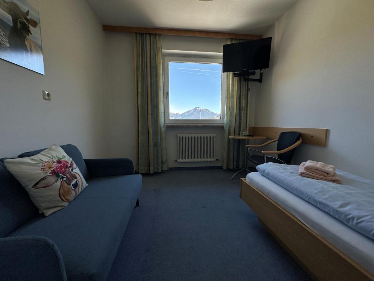 Fruehstueckspension Monika, B&B In Kaprun Mit Summercard Екстер'єр фото