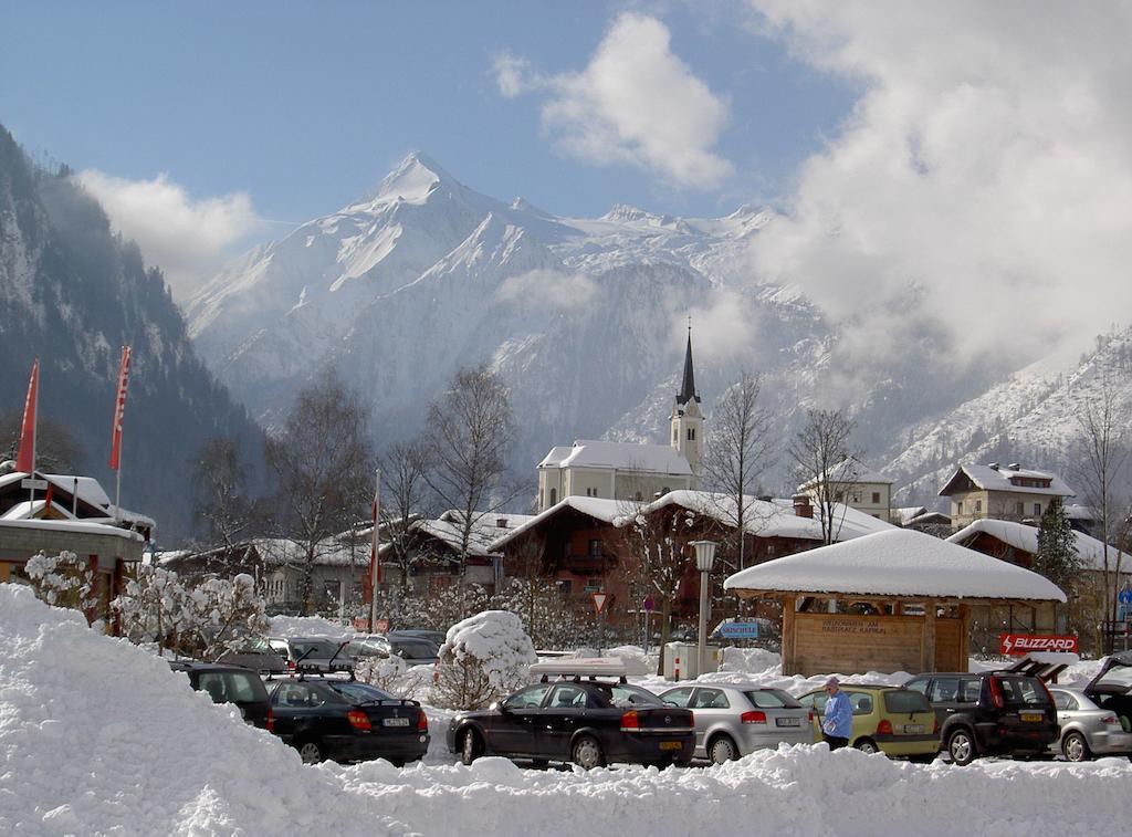 Fruehstueckspension Monika, B&B In Kaprun Mit Summercard Екстер'єр фото