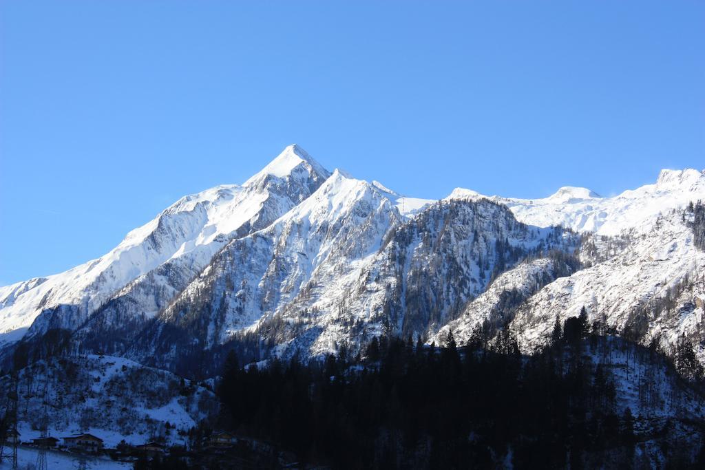 Fruehstueckspension Monika, B&B In Kaprun Mit Summercard Екстер'єр фото